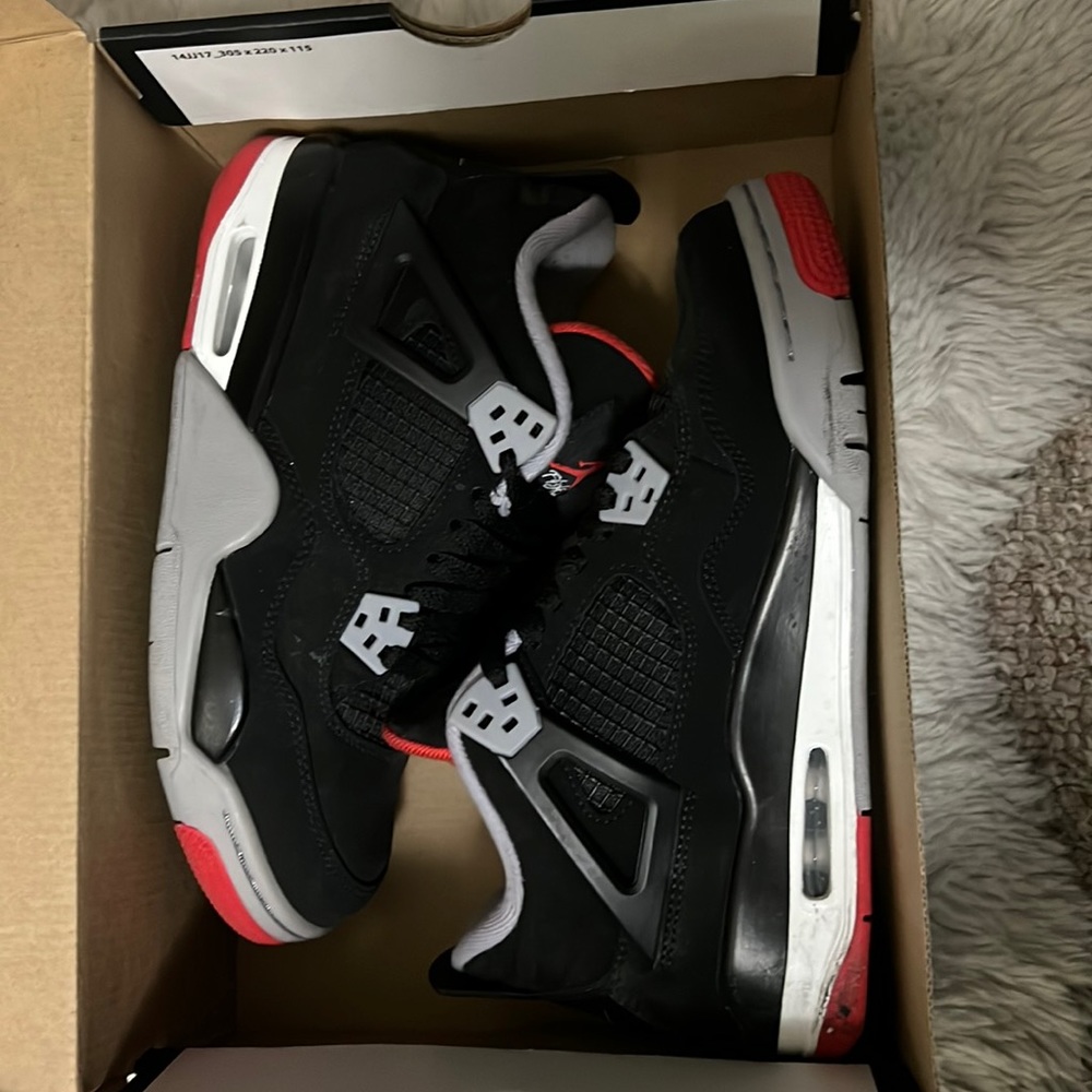 Jordan 4 Retro bred (2019) GS size 6Y